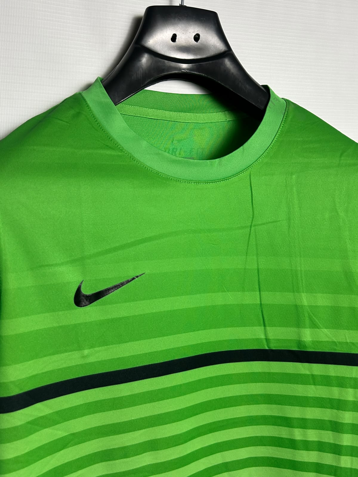 Nike Dri Fit Green Round Neck - Medium