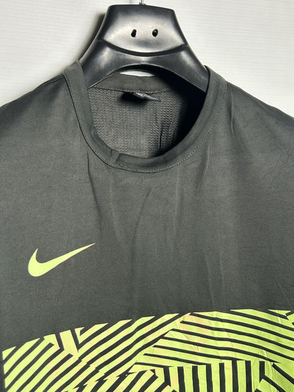 Nike Dri Fit Black Round Neck - Medium
