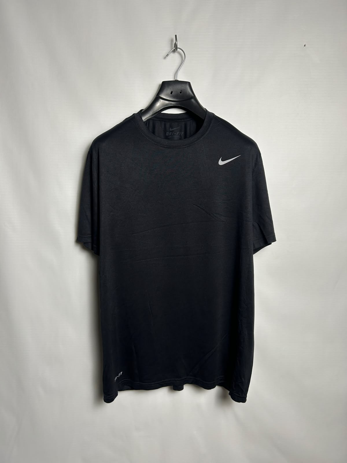 Nike Dri Fit Black Round Neck - Large