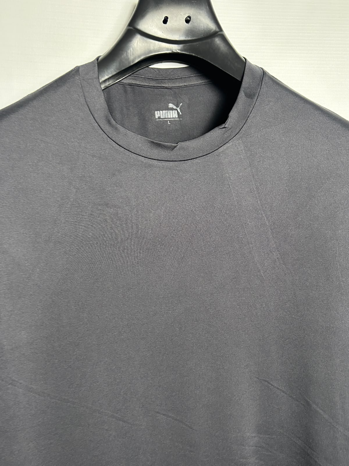 Puma Black Round Neck - Large
