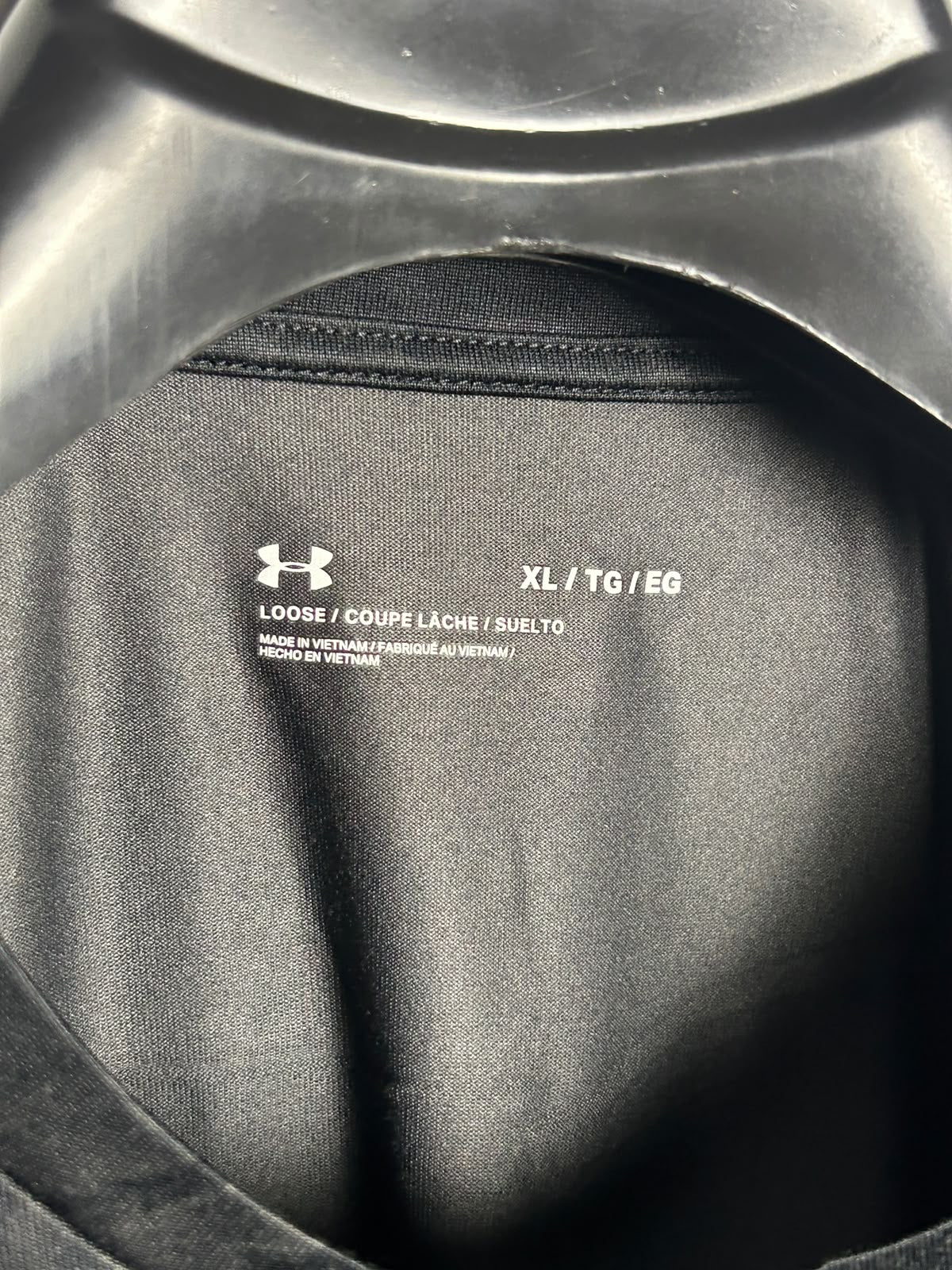Under Armour Black Round Neck - XL