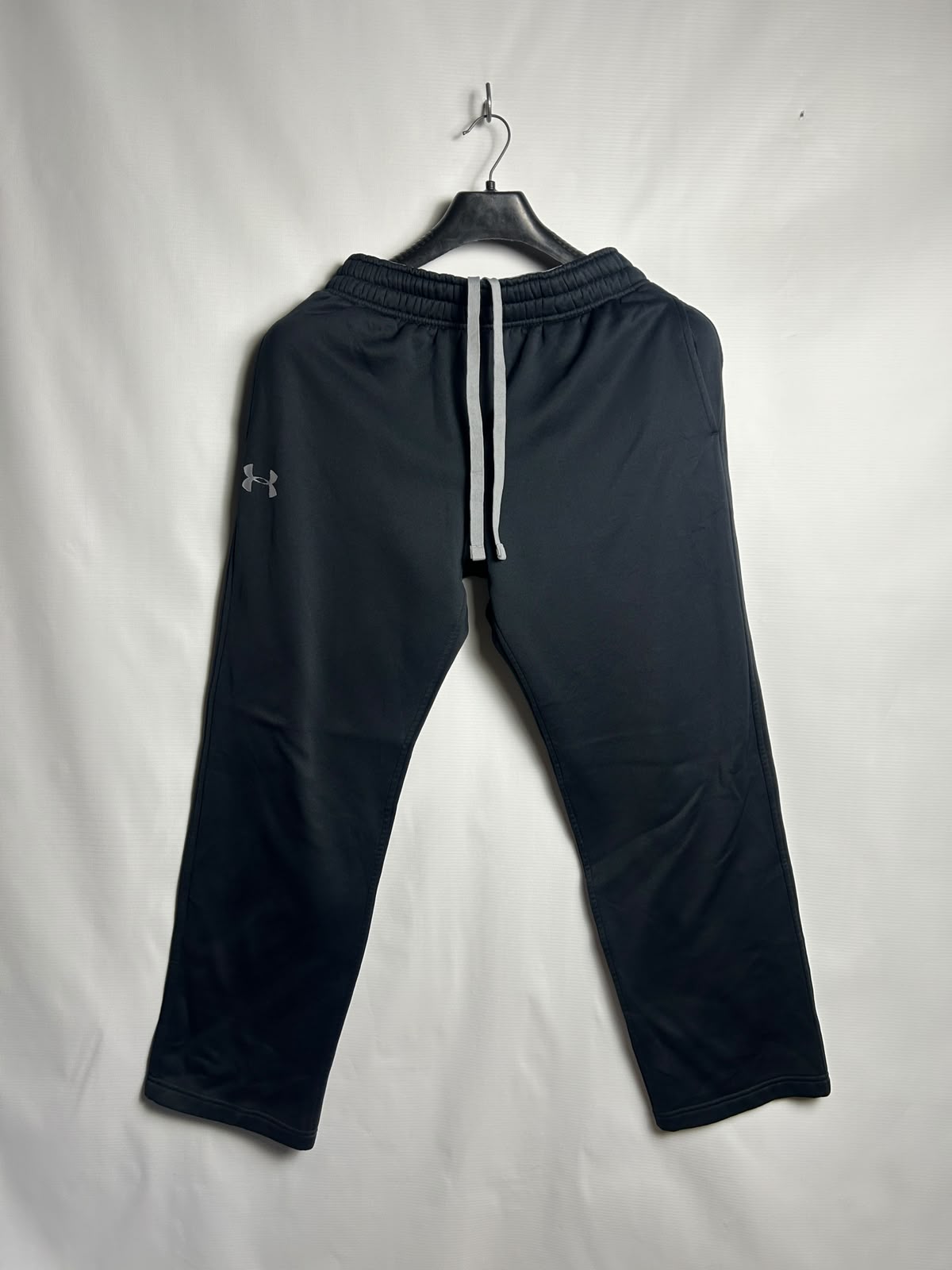Under Armour Black - Medium