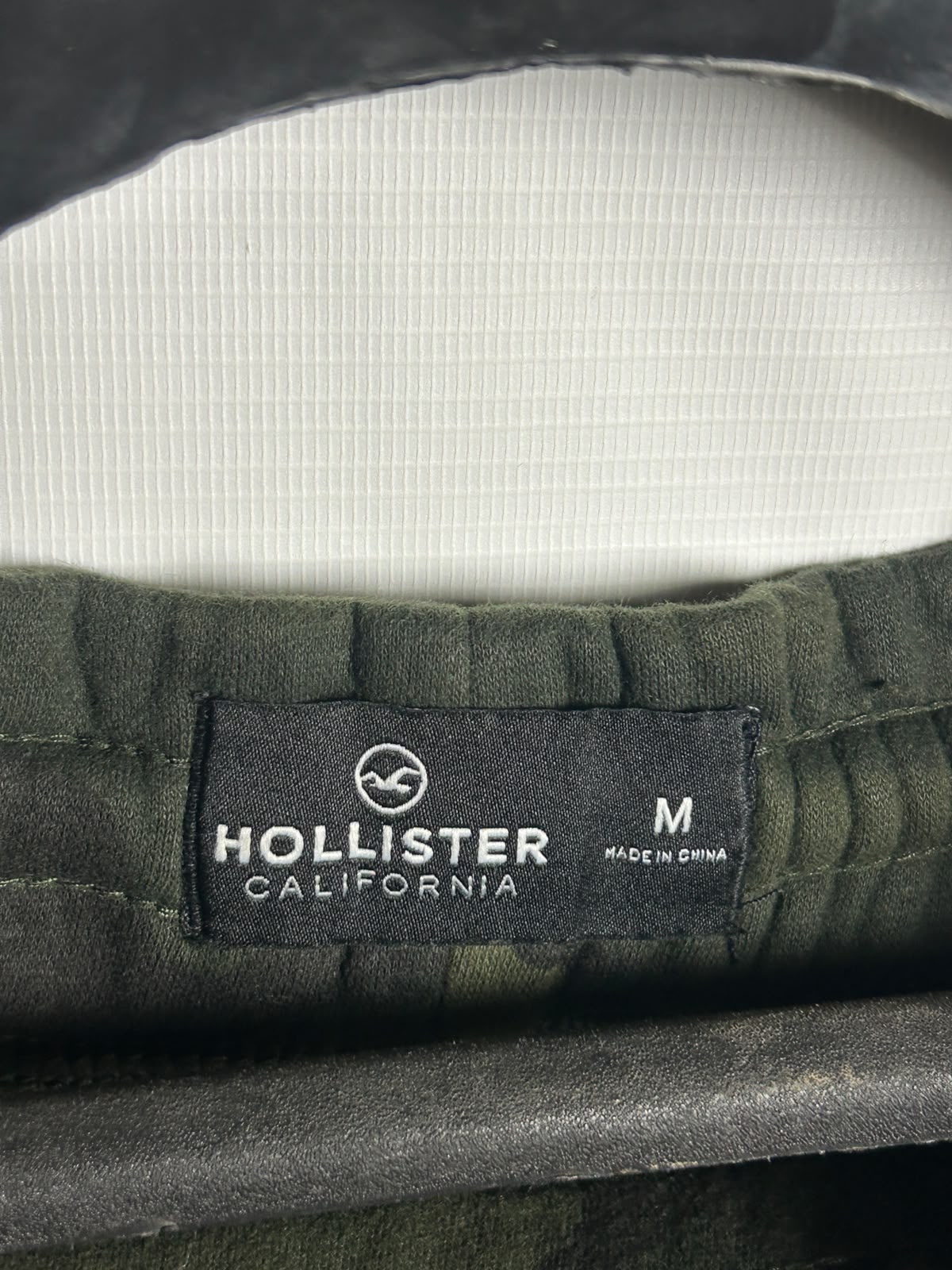 Holister Army Print - Medium