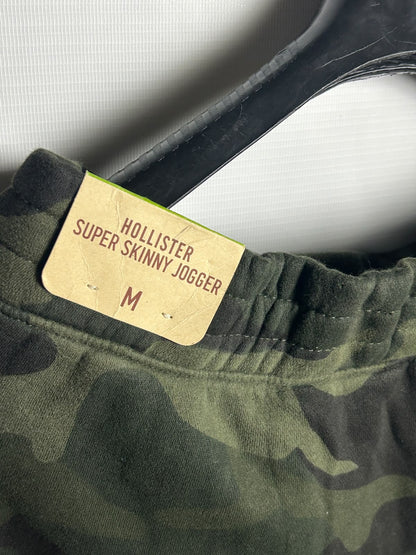 Holister Army Print - Medium