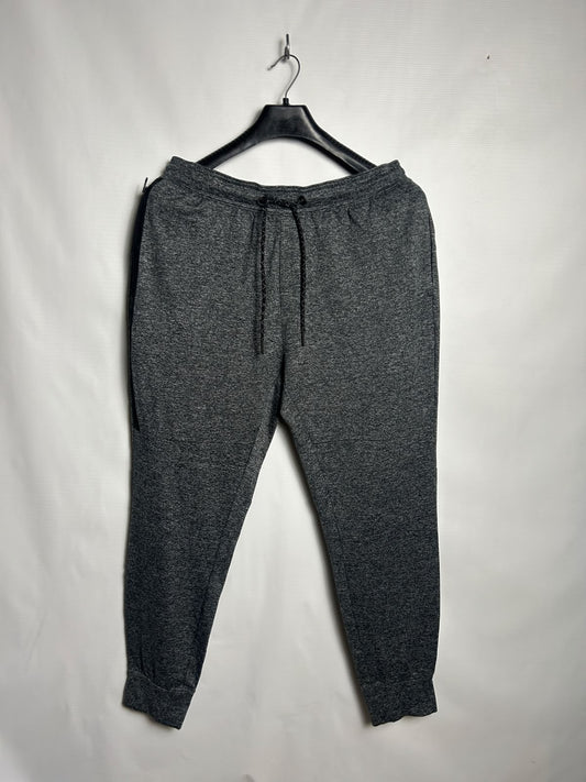 American Eagle Black - Large