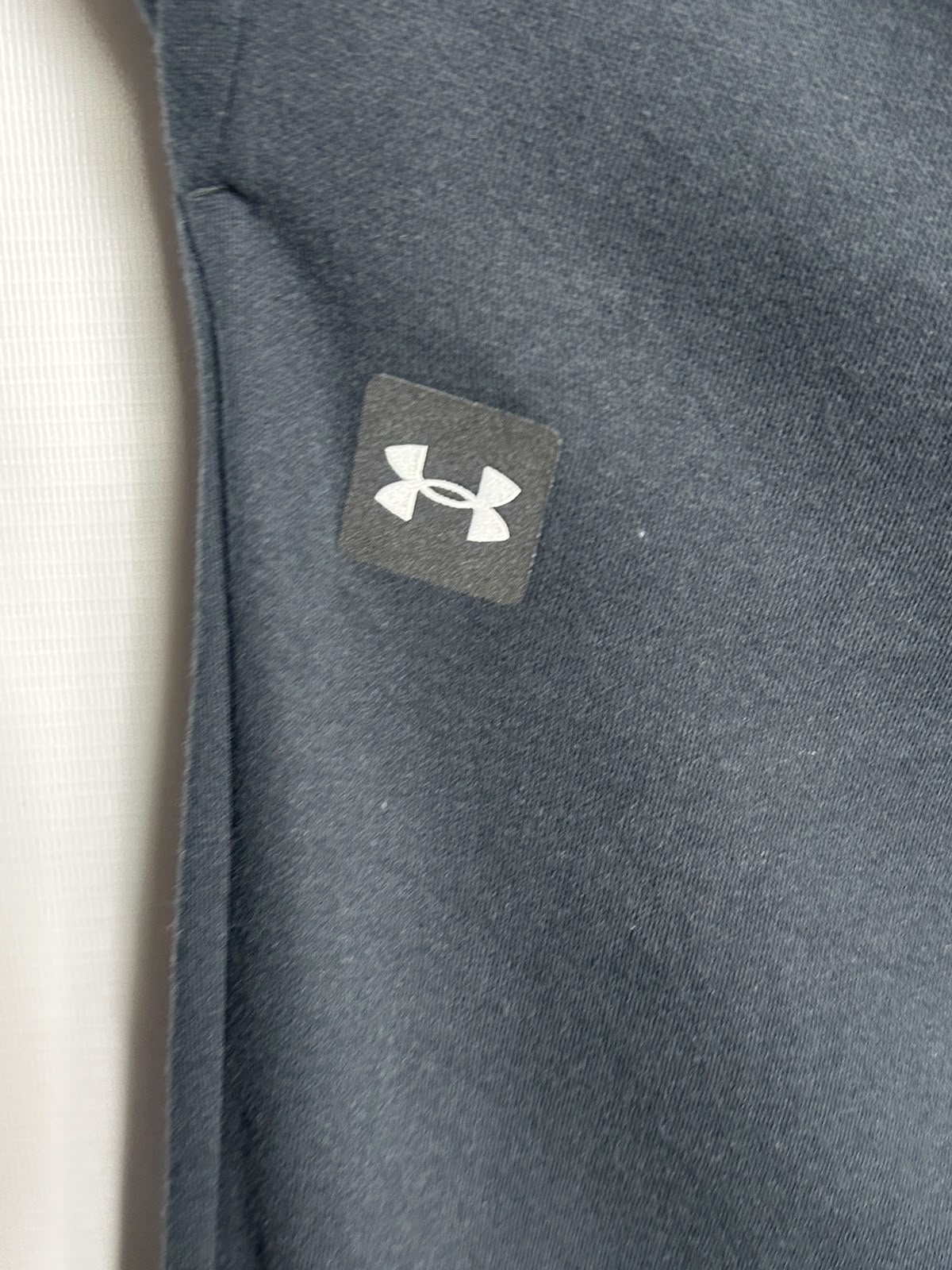 Under Armour Black - YLG