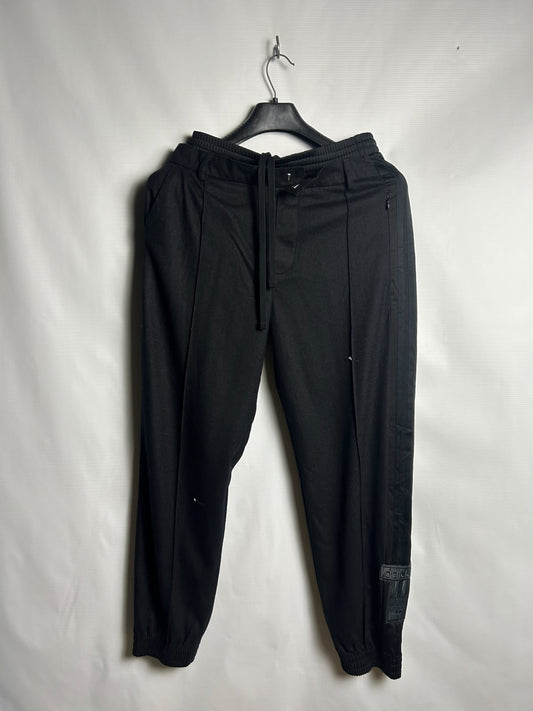Adidas Black - Medium