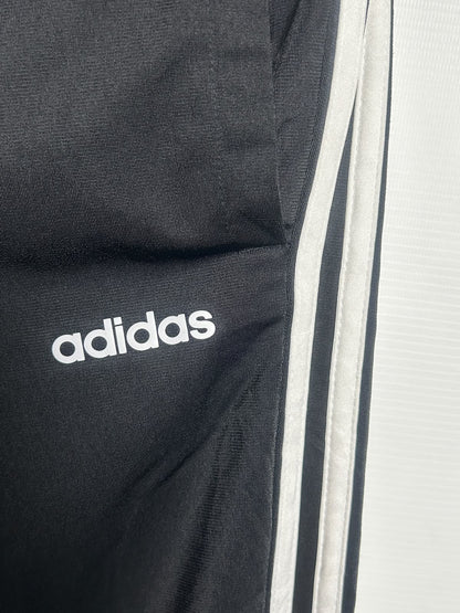 Adidas Black - Medium