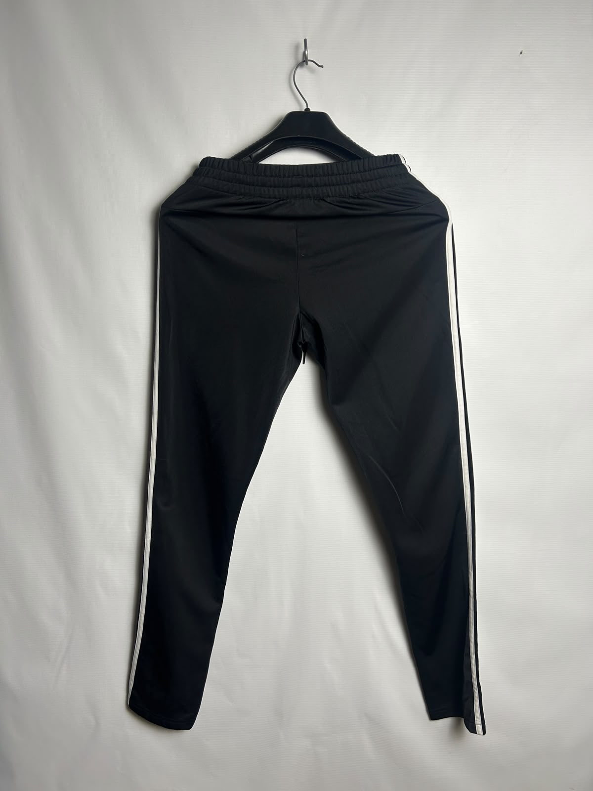 Adidas Black - Medium