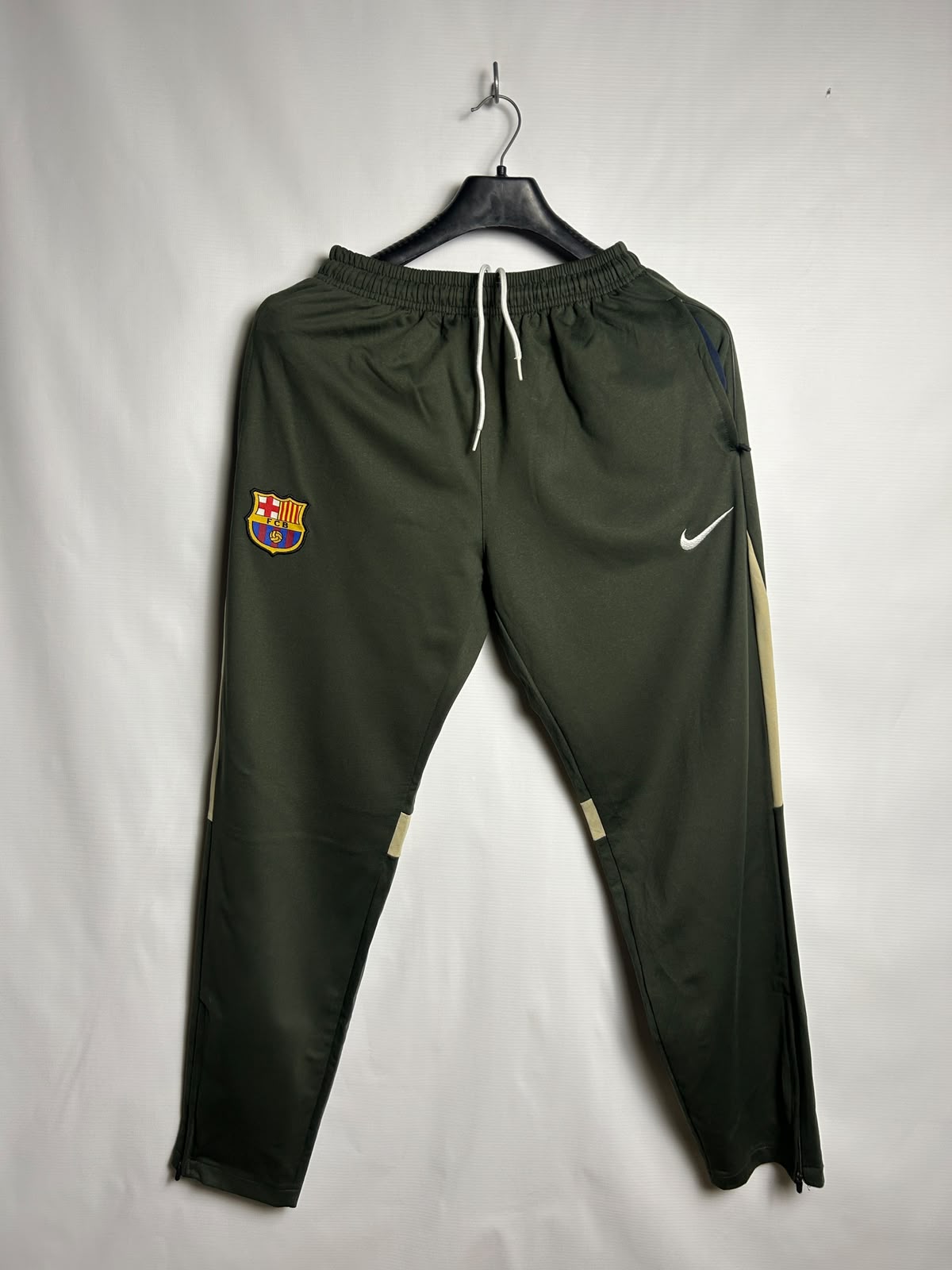 Nike Barca Olive Green - Large