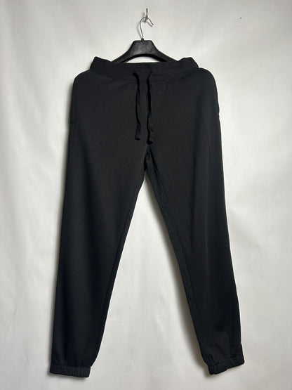 Plain Black - Medium