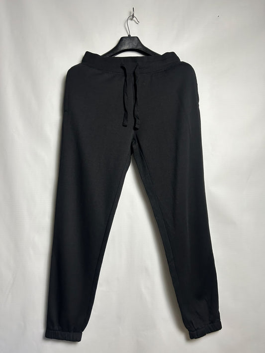 Plain Black - Medium