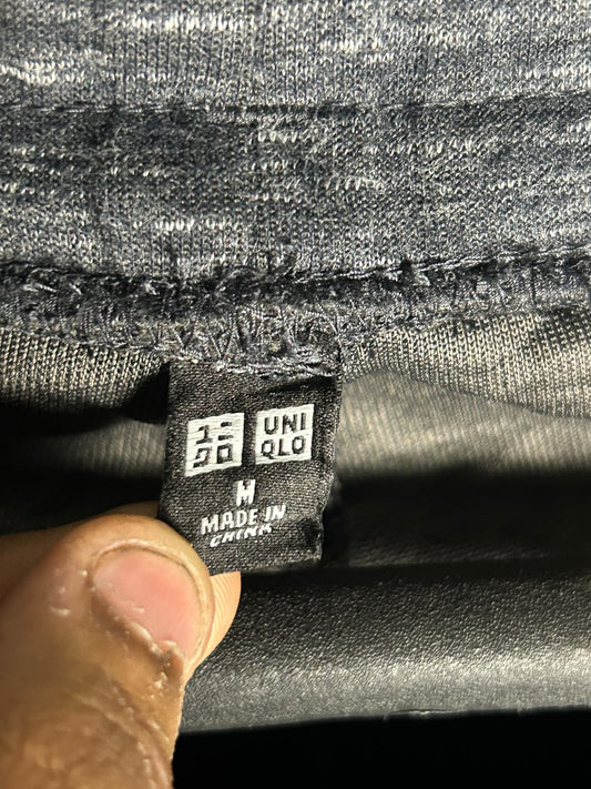 Uniqlo Black - Medium