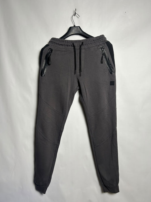 F&F Black - Small