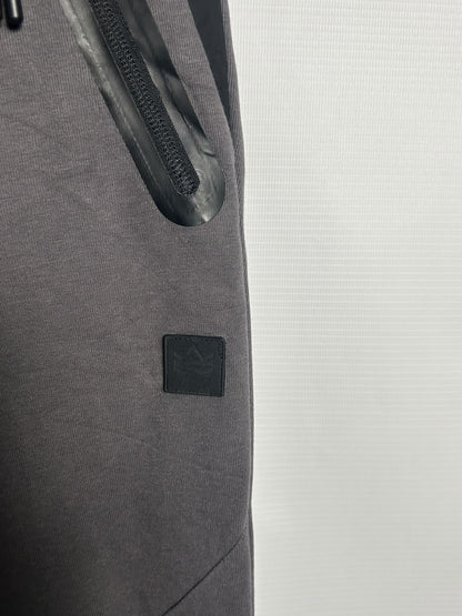 F&F Black - Small