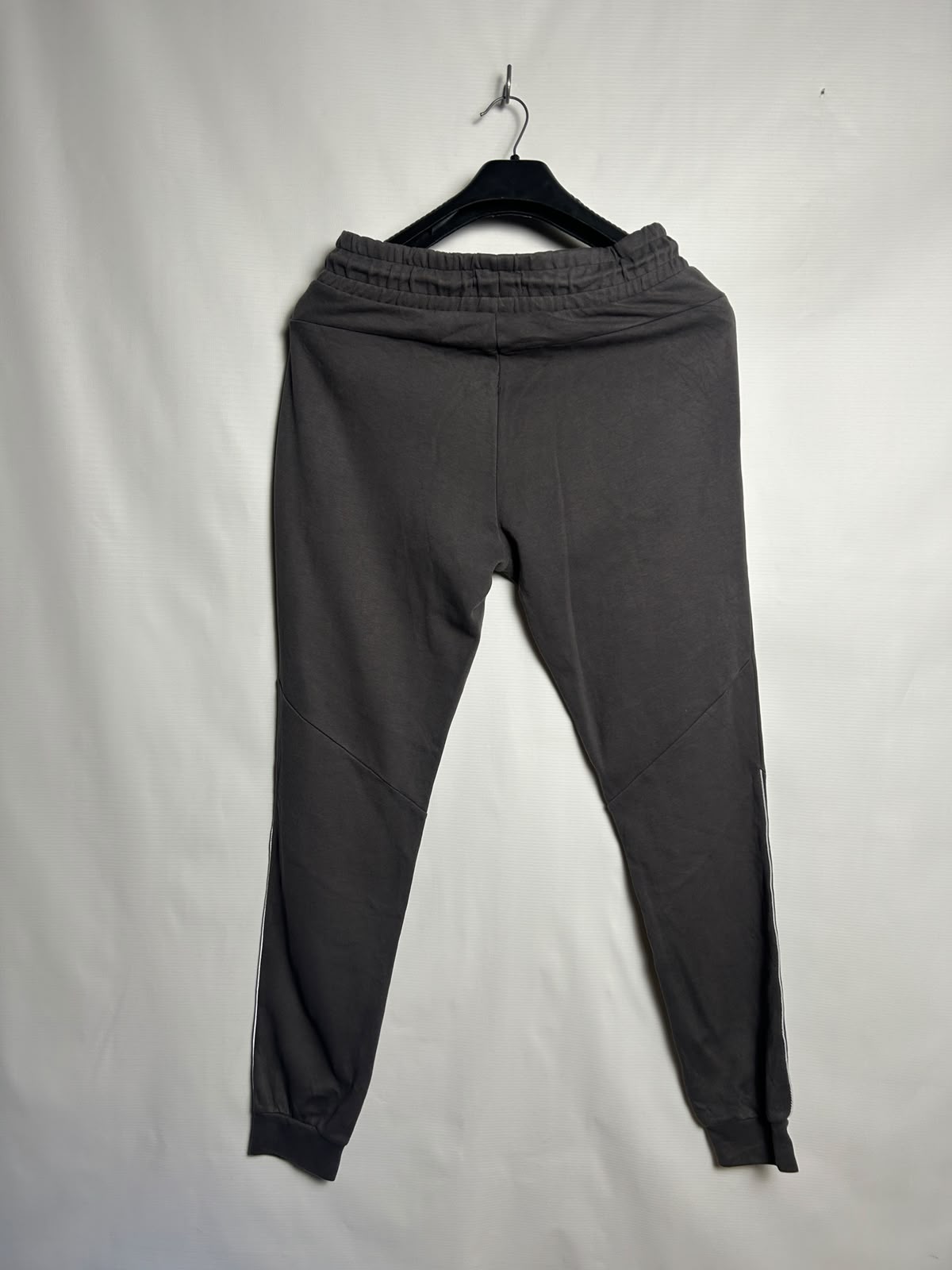 F&F Black - Small