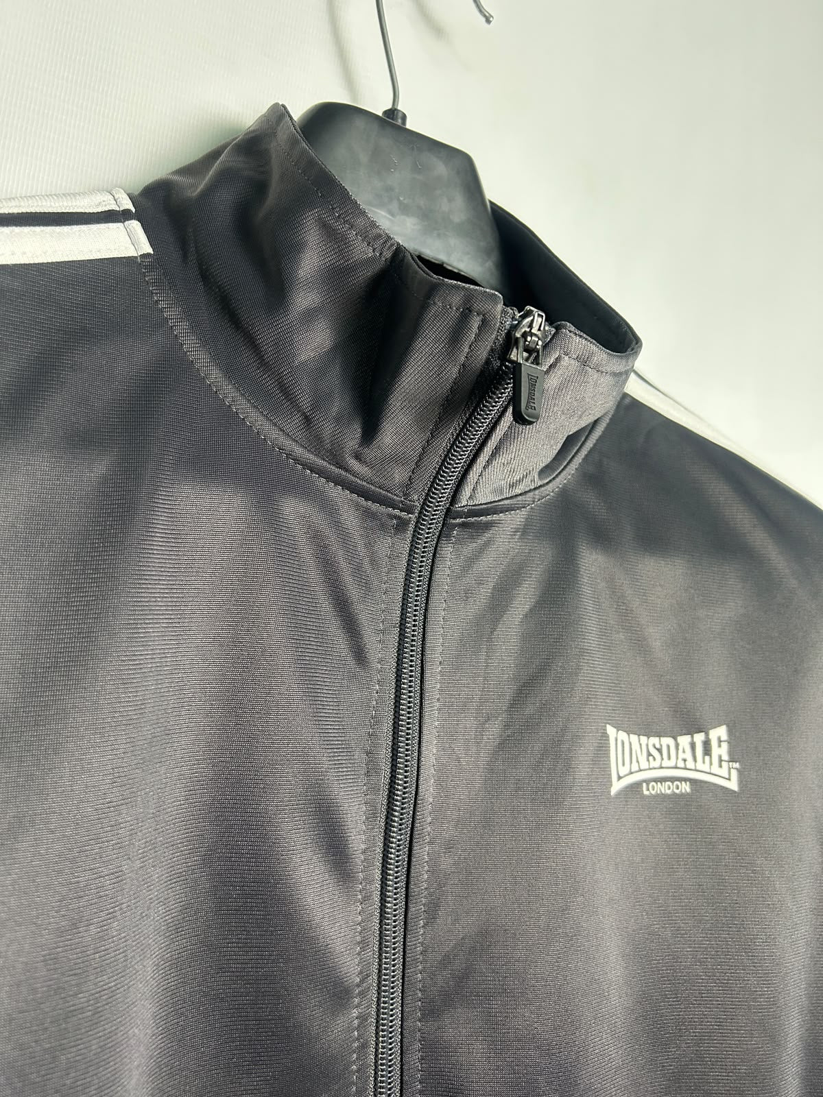 Lonsdale Black Zip Upper - XS