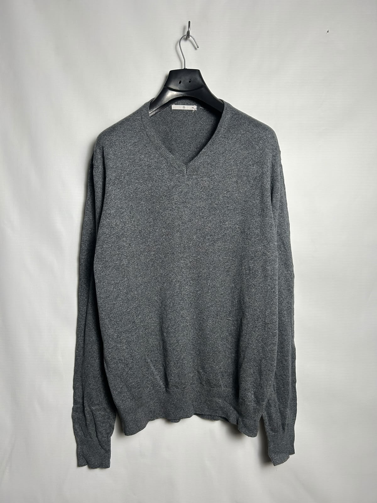 Grey V Neck Upper - XL
