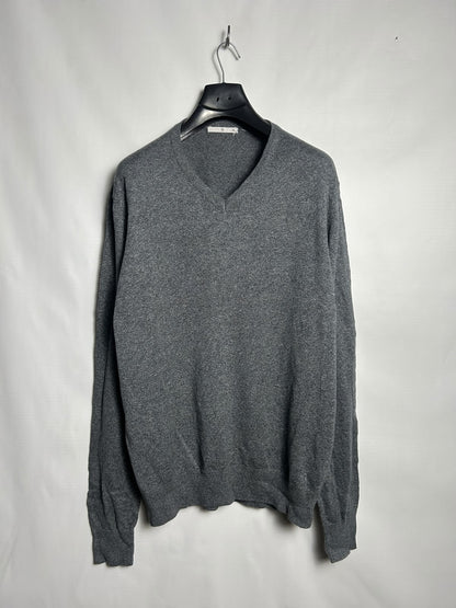 Grey V Neck Upper - XL