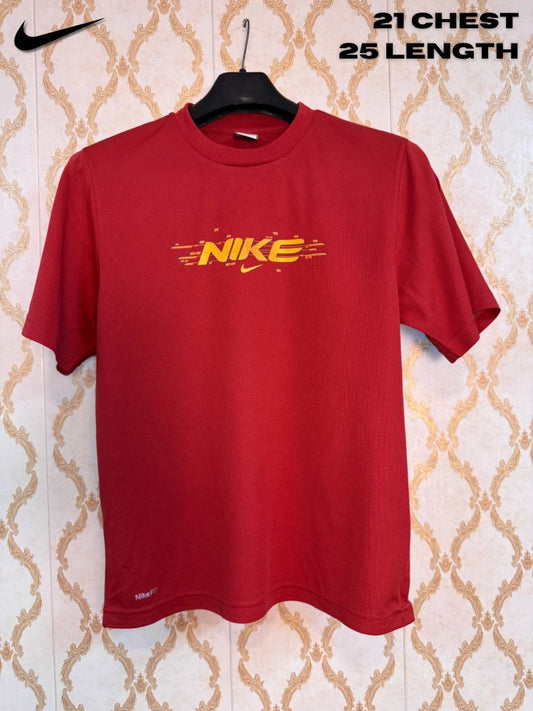 Nike Shirt - Medium