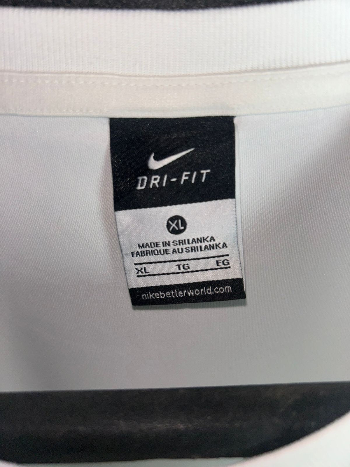 Nike Better World Dri Fit White - XL