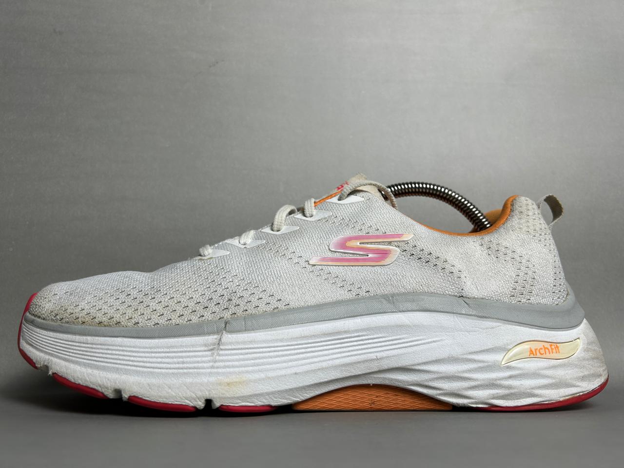 Skechers Max Cushioning - Euro 41