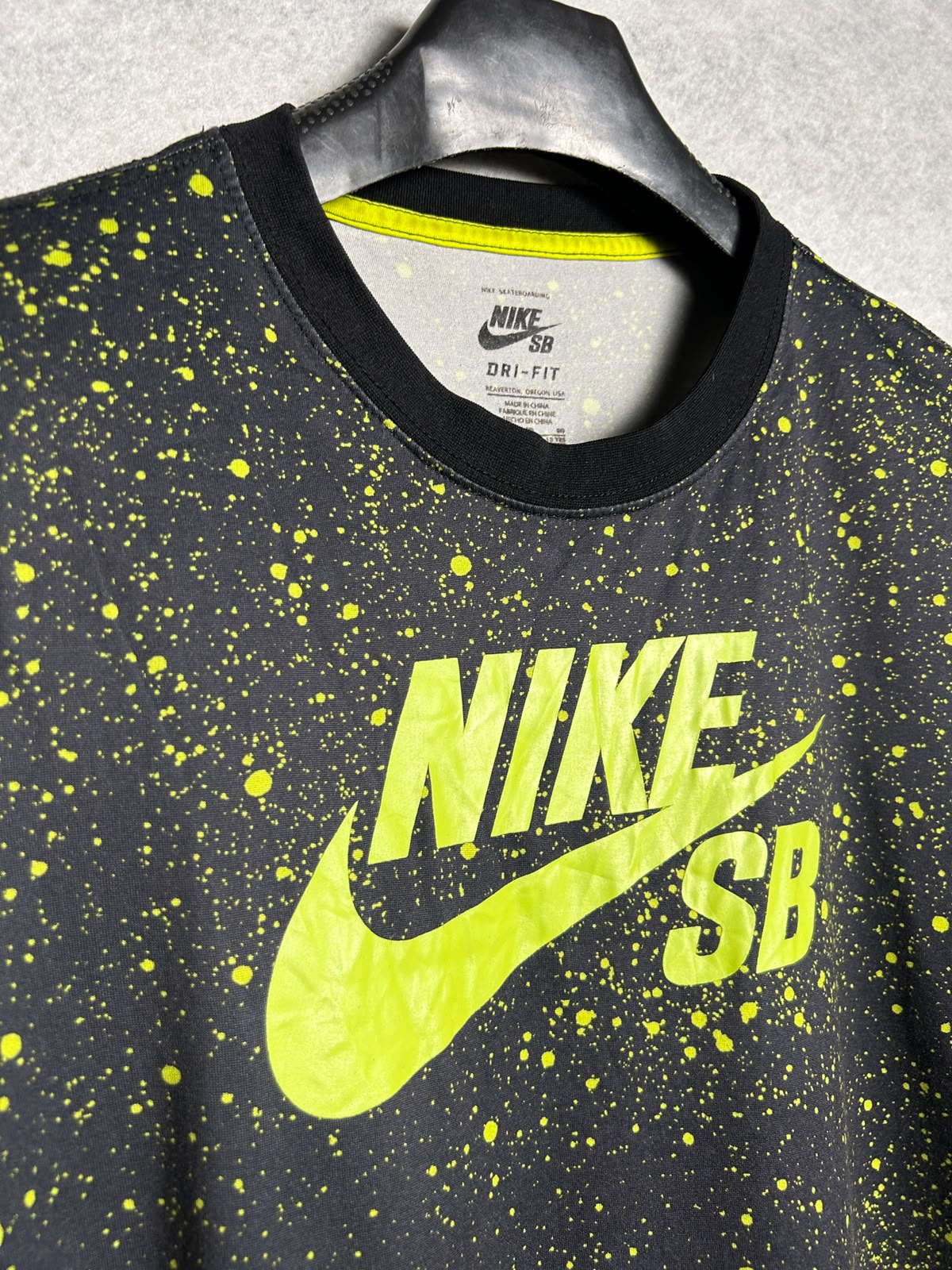 Nike Dri Fit Round Neck - XL