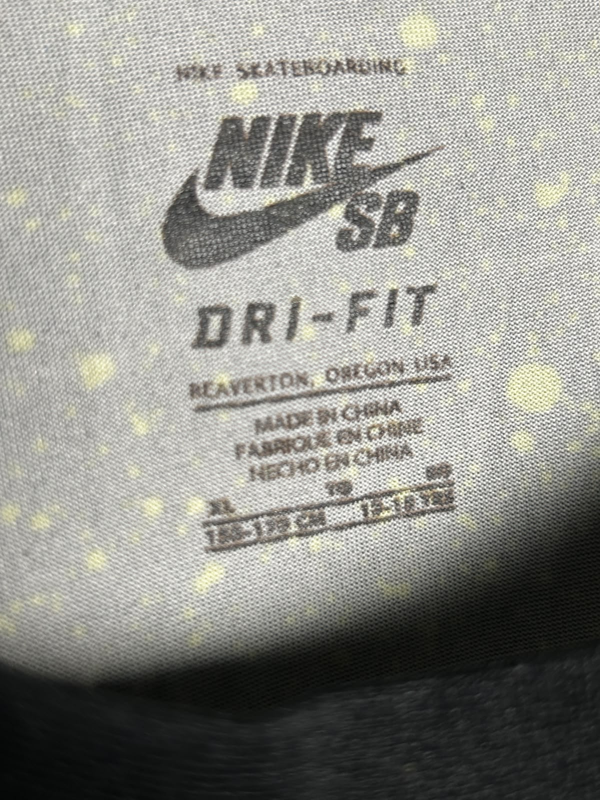 Nike Dri Fit Round Neck - XL