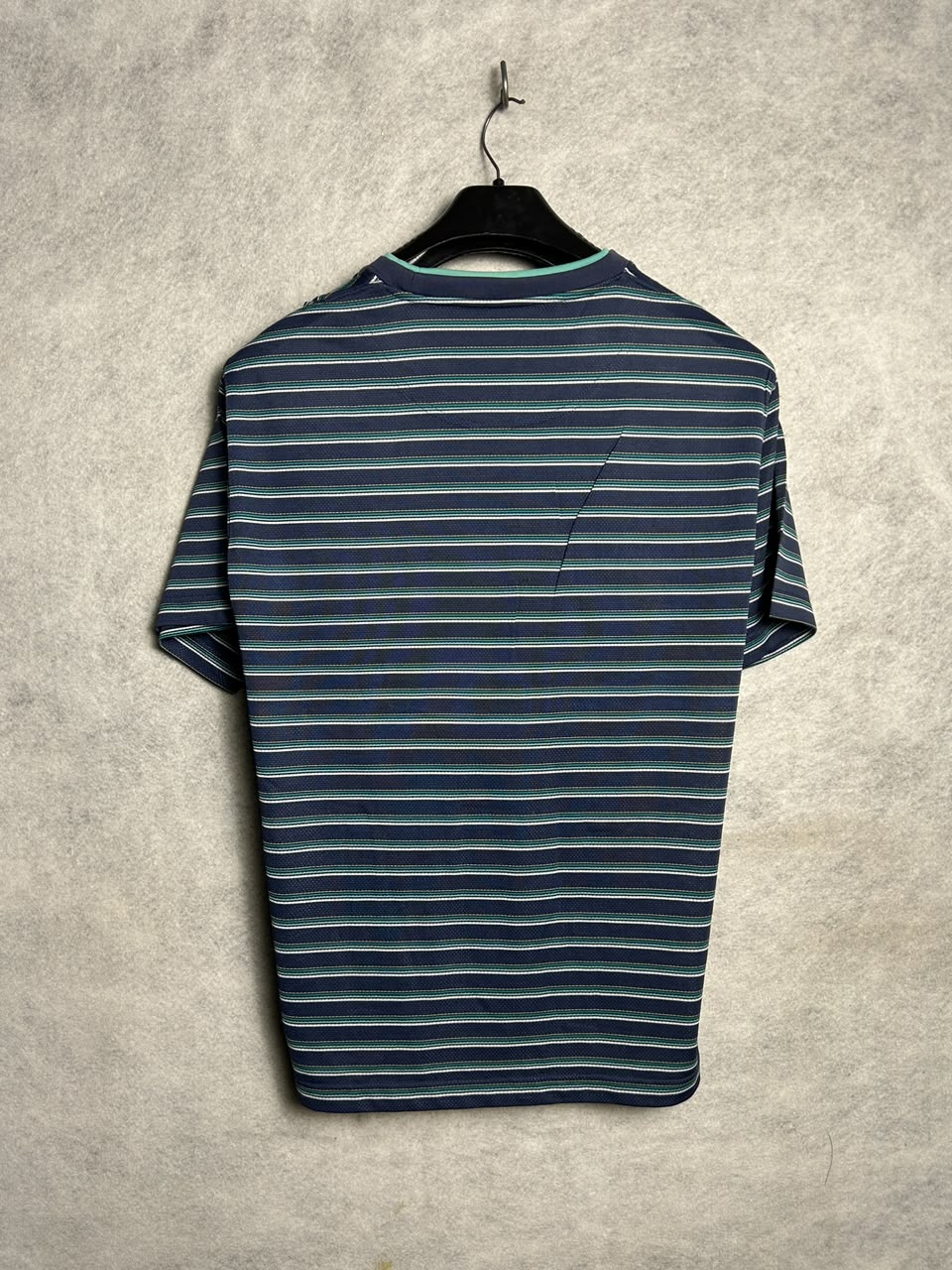 Bevery Hills Polo Club Round Neck - Large