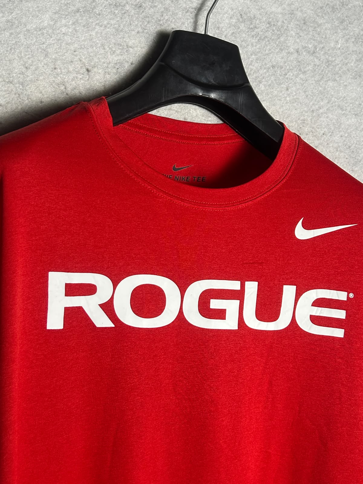 The Nike Tee Dri Fit Big Logo Red Round Neck - XL