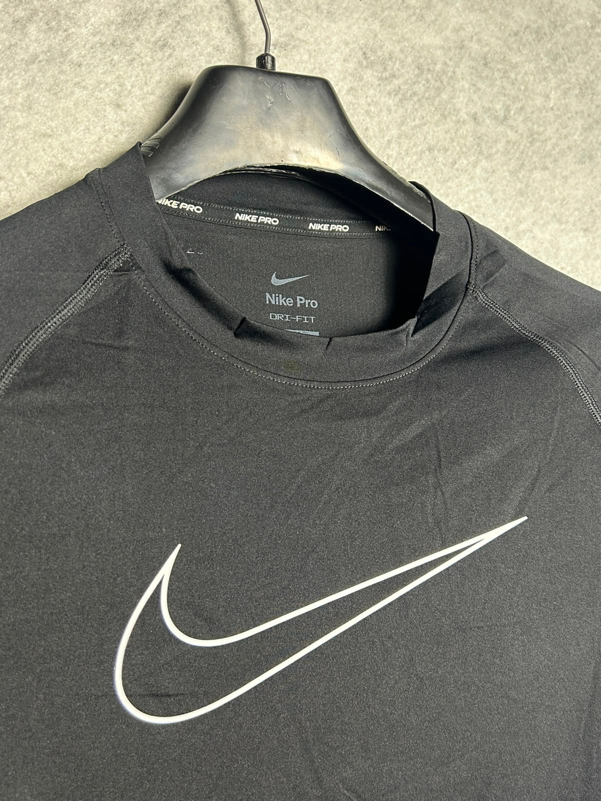 Nike Pro Dri Fit Black Round Neck - Medium