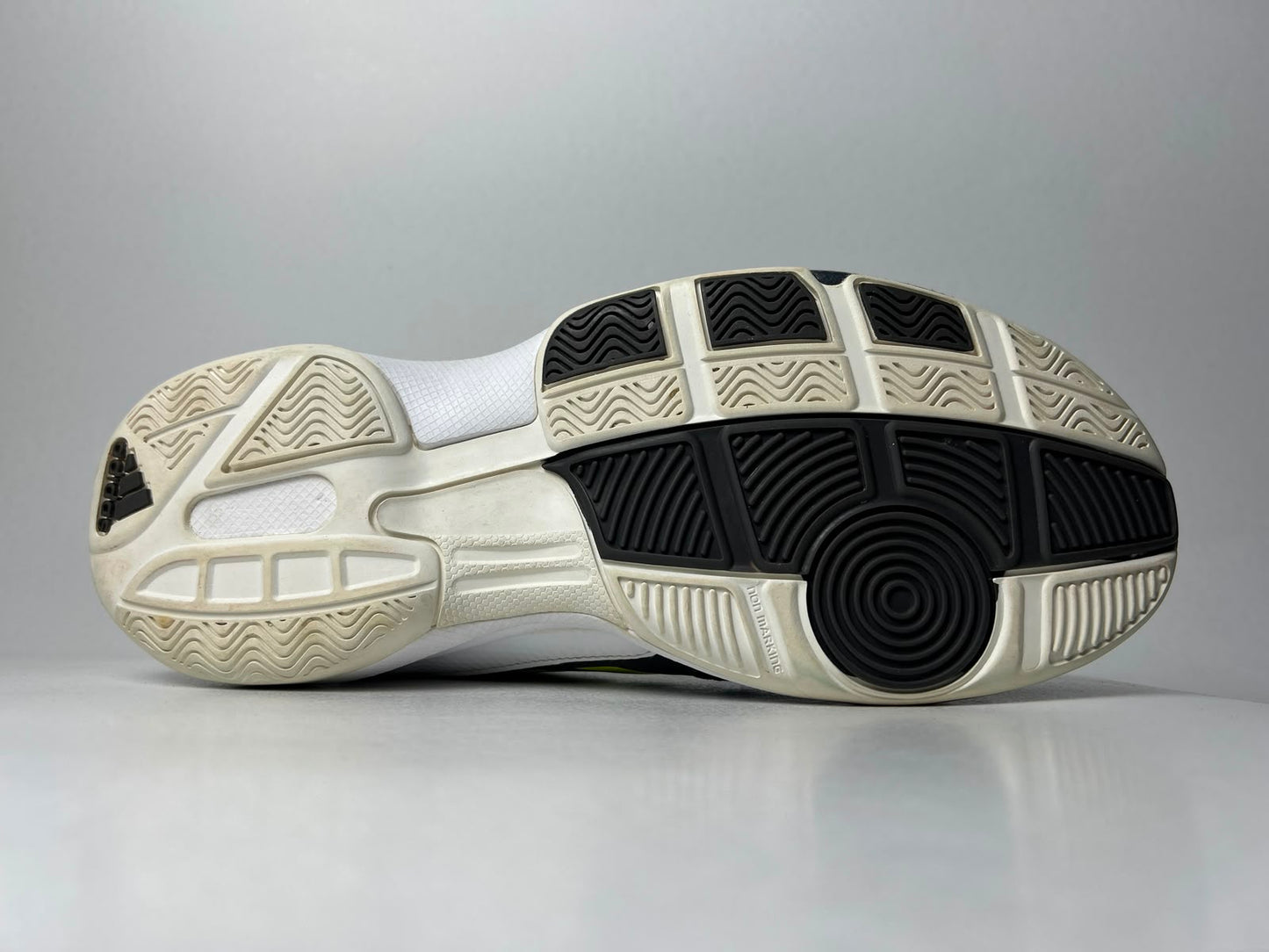 Adidas Multido Essence - Euro 41.5
