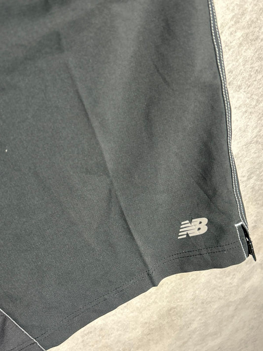 New Balance Black - Large