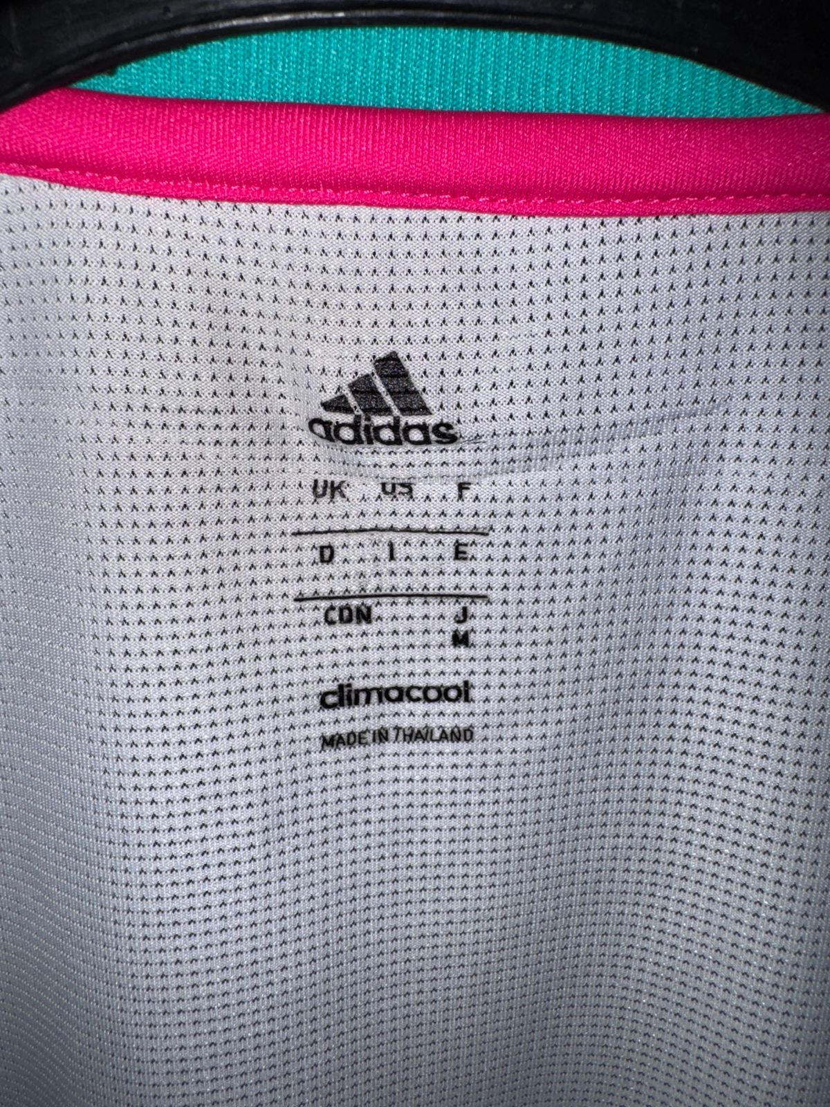 Adidas Round Neck Shirt - Medium