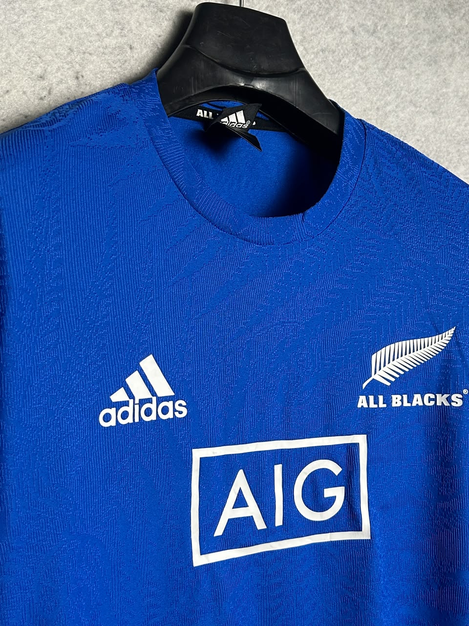 Adidas Big Logo AIG Blue - Medium