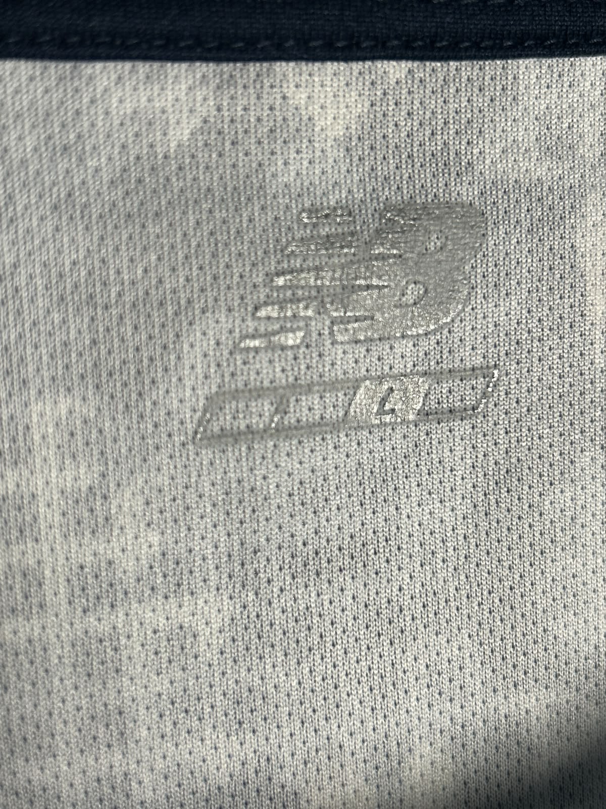 New Balance Round Neck - Large