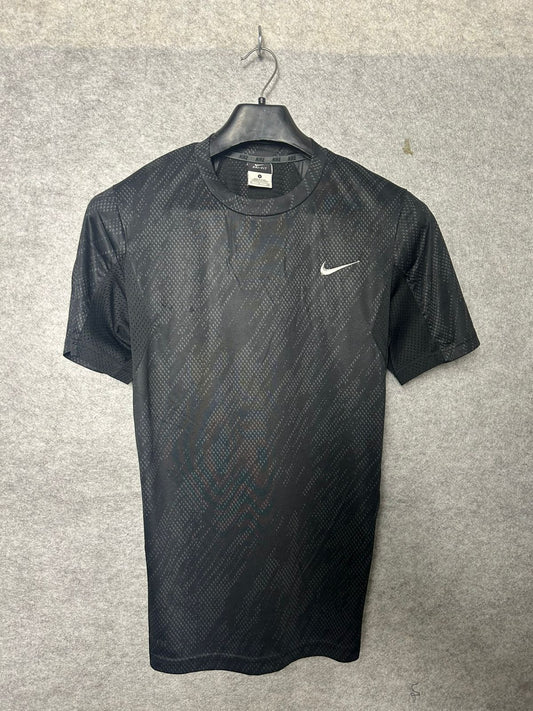 Nike Round Neck Tee - Small