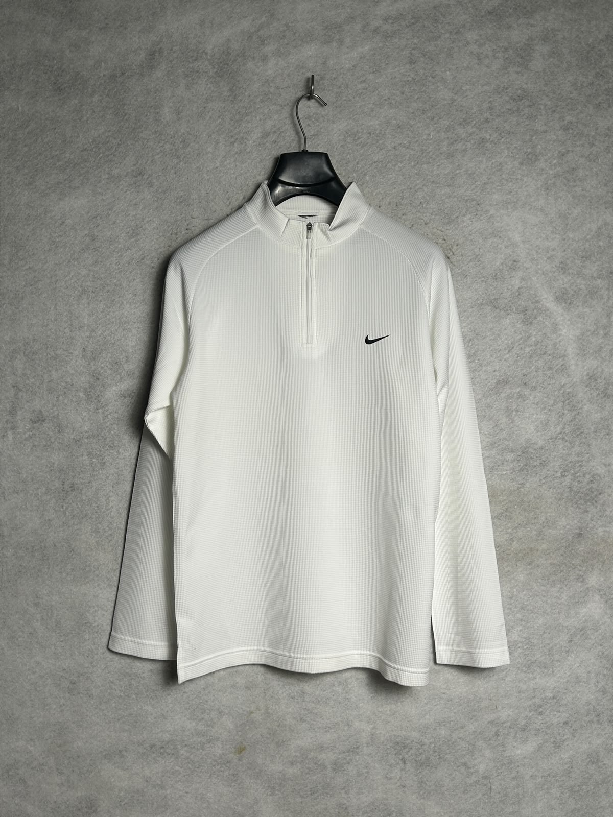 Nike White Full Sleeves Half Zip - Medium