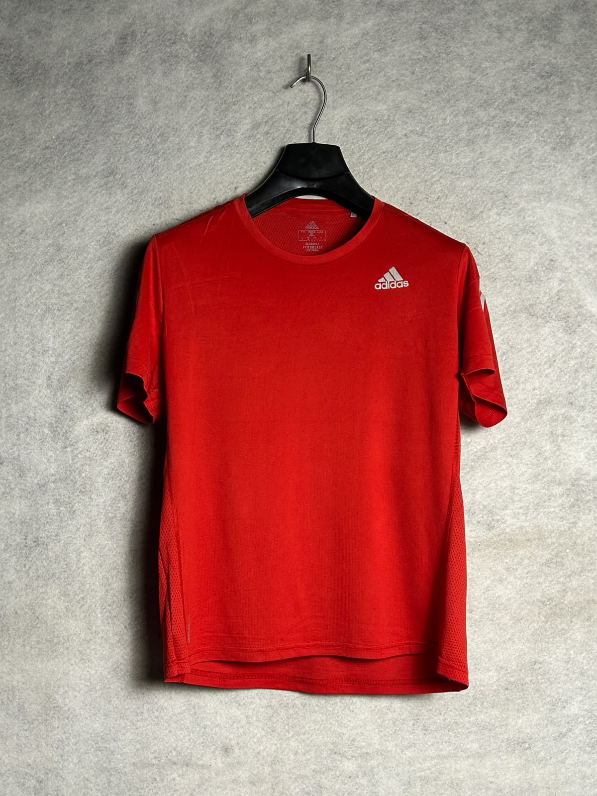 Adidas Running Aeroready Red Round Neck - Medium