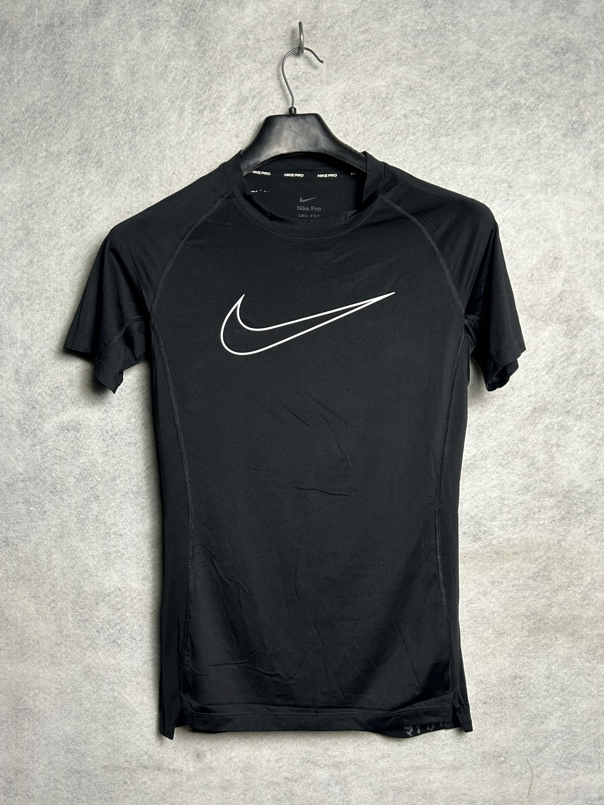 Nike Pro Dri Fit Black Round Neck - Medium