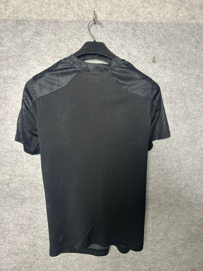 Nike Round Neck Tee - Small