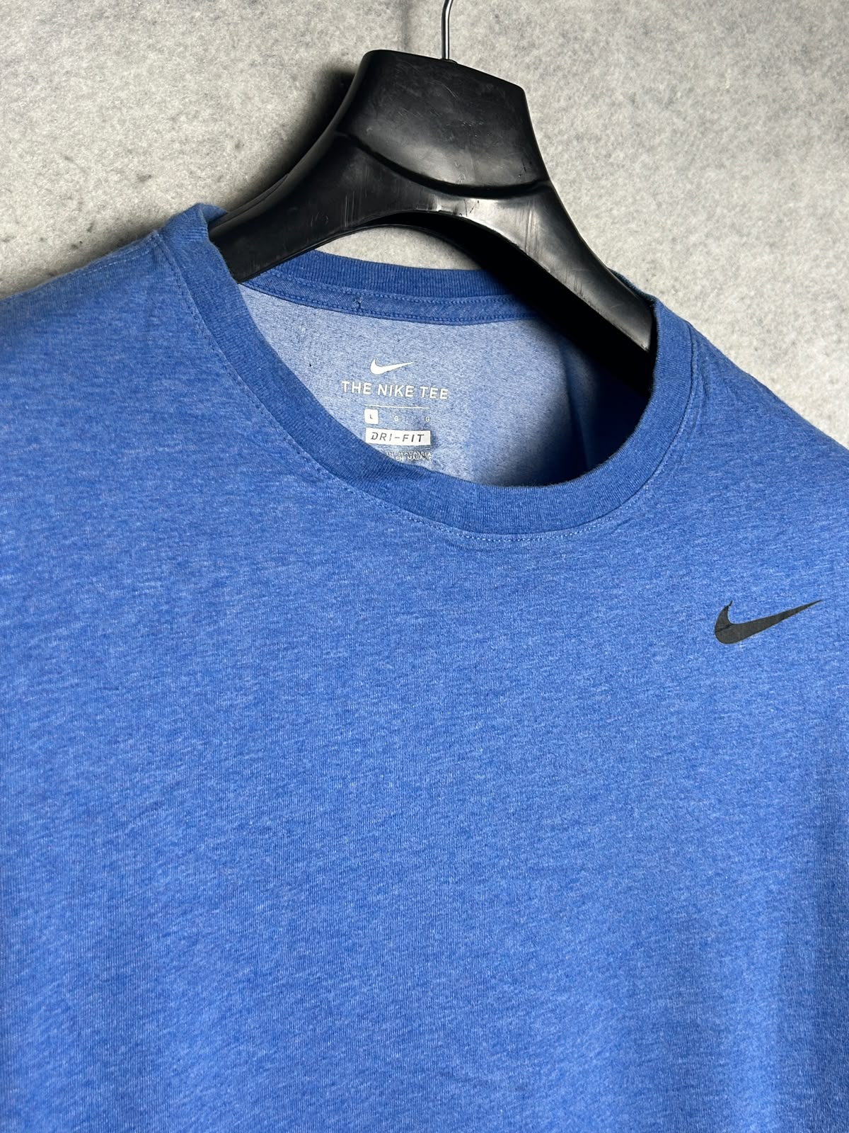 The Nike Tee Dri Fit Blue - Large