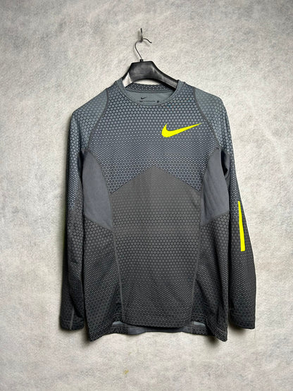 Nike Pro Hyperwarm Round Neck Full Sleeves - Medium