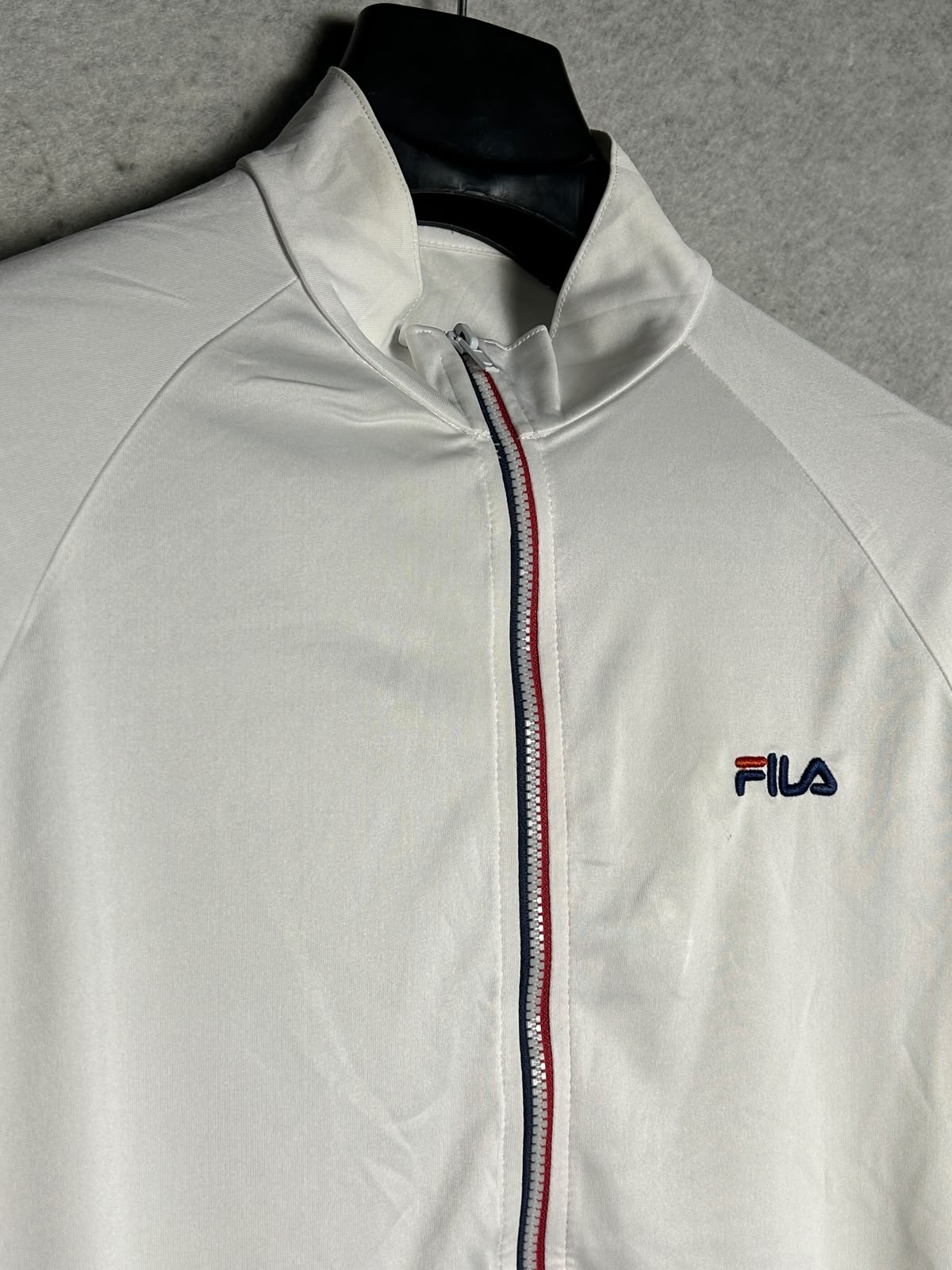 Fila White Full Sleeves Zip Upper - Medium