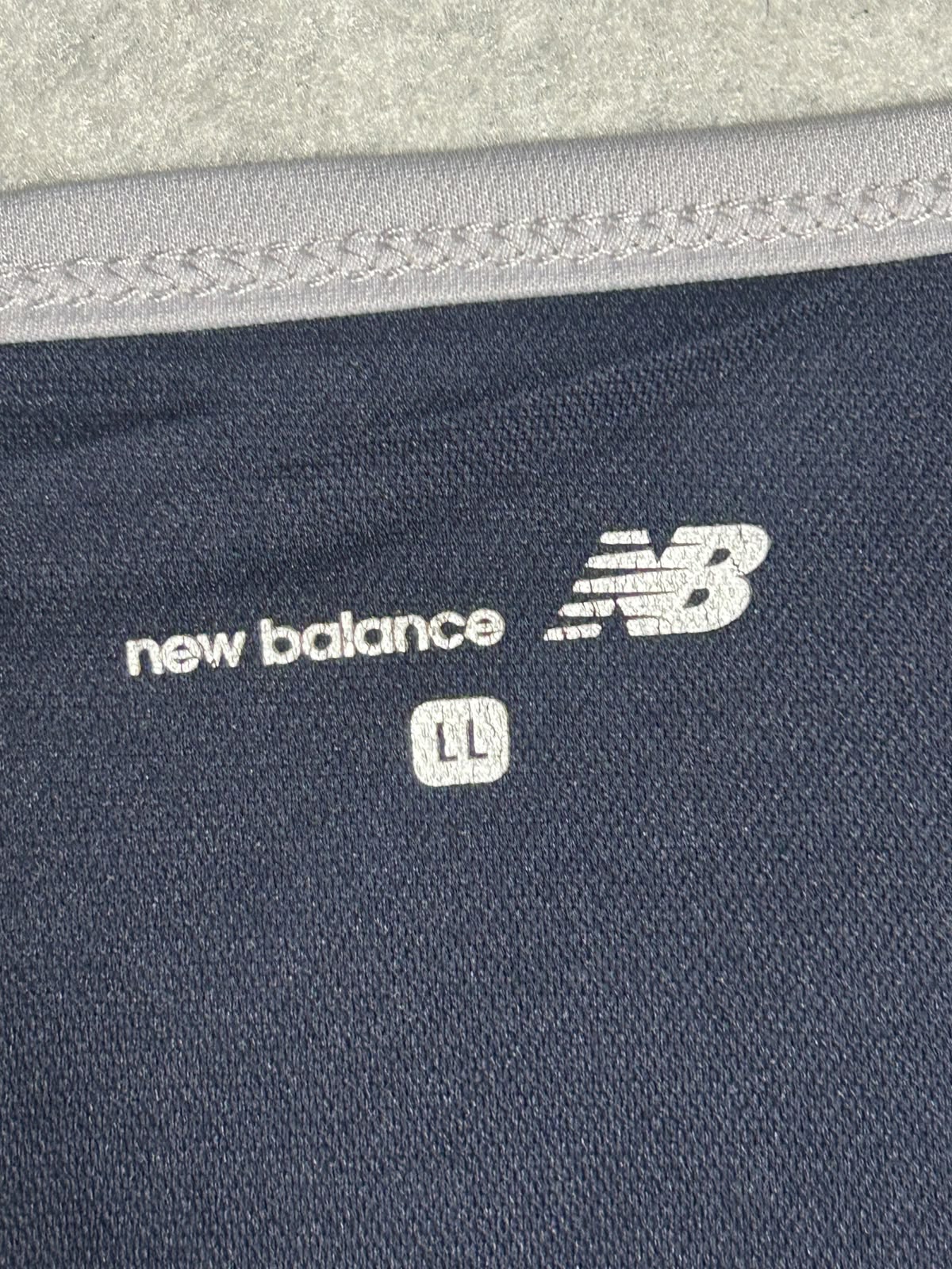 New Balance Black Round Neck - LL