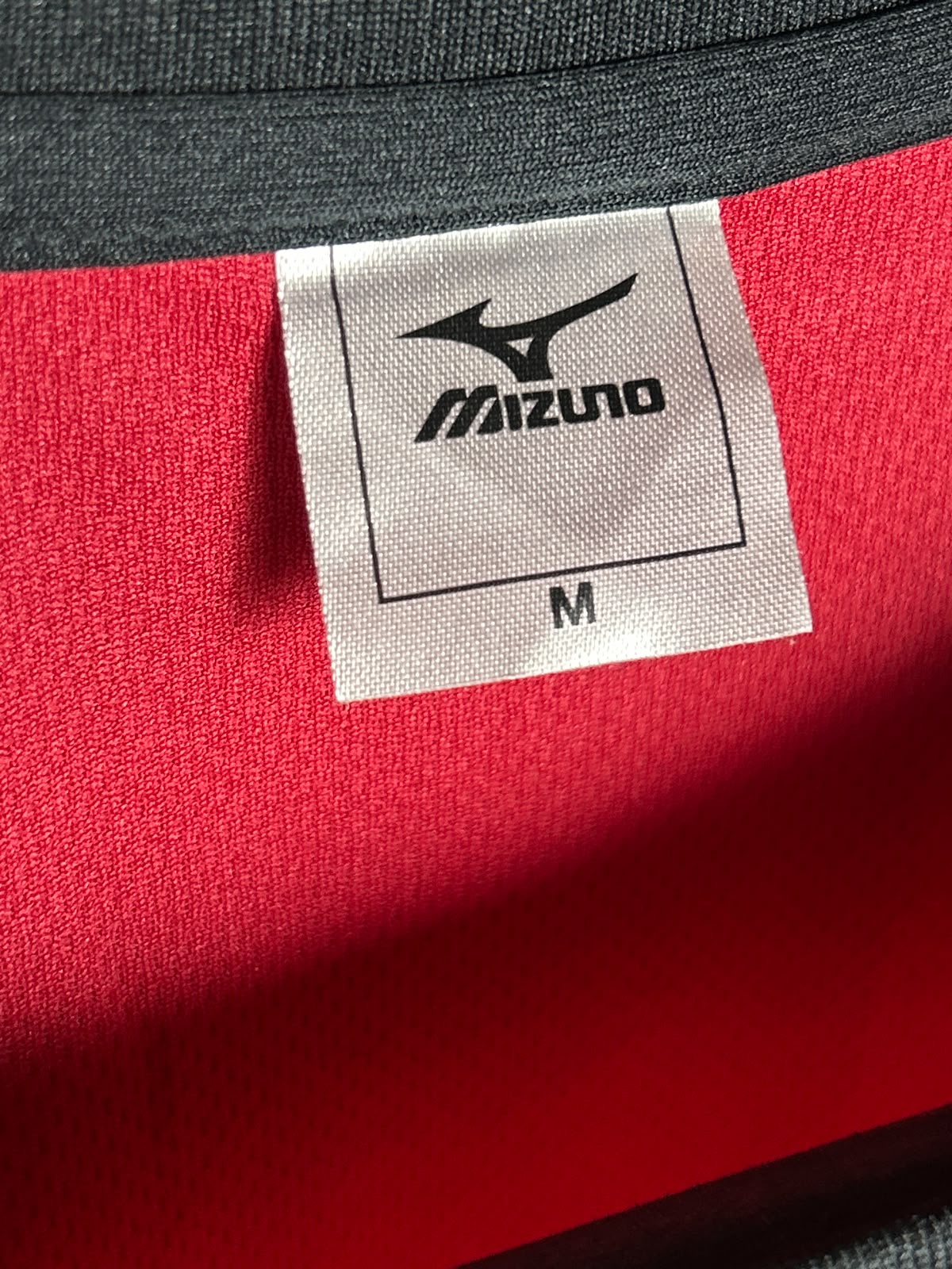 Mizuno Red Full Sleeves Round Neck - Medium