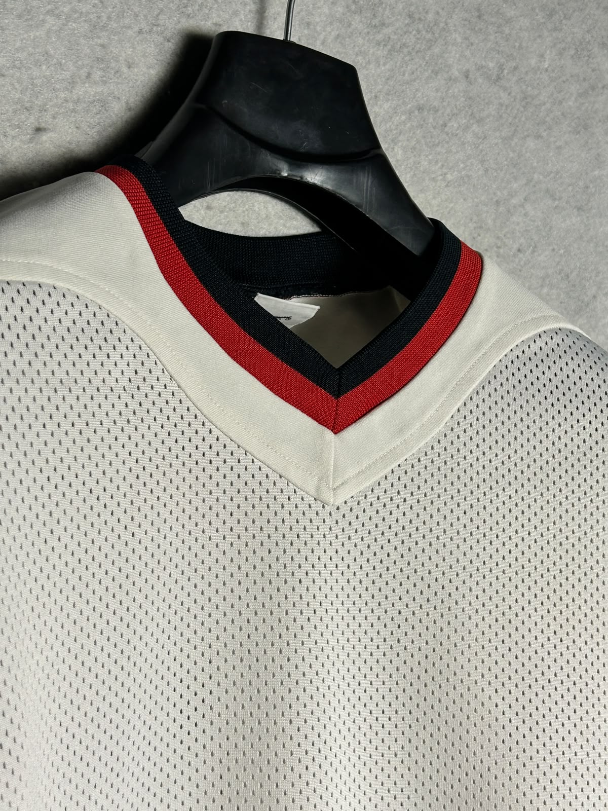 Nike Team Sports White V Neck - Medium