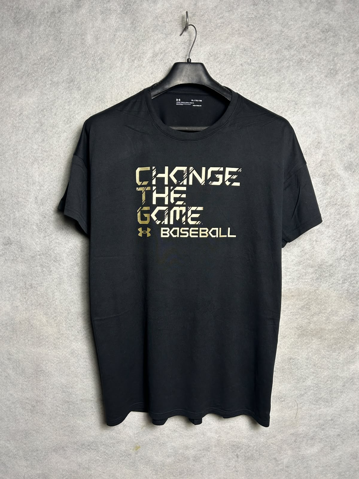 Under Armour Heat Gear Loose  Black Round Neck - XL