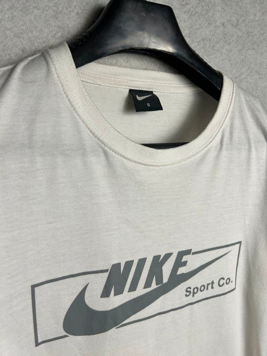 Nike Sports Co. White Round Neck - Small