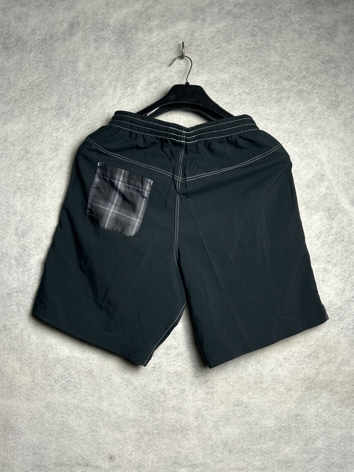 New Balance Black - Large